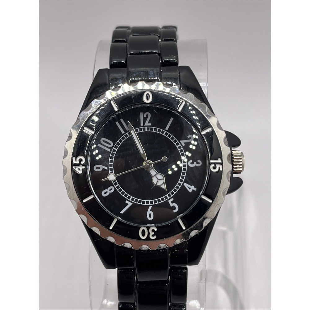 Women's Quartz Watch Black 7.25" Band Silver Rotating Bezel- New Battery